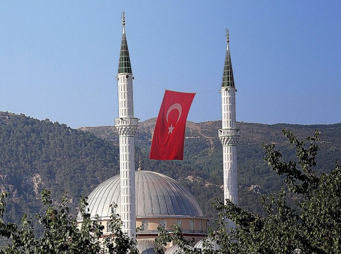 Bina ve Sitelerde Kullanılan Türk Bayrakları - Apartman Bayrağı