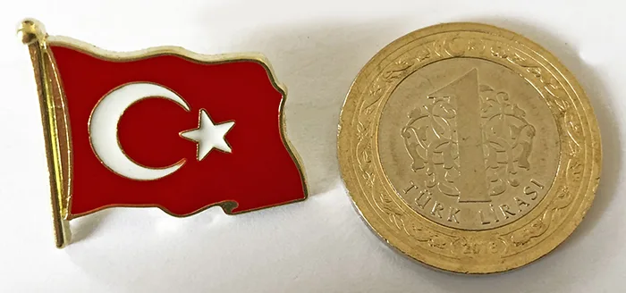 TBR25 Dalgalı Türk Bayrağı Rozeti - Yeni Model
