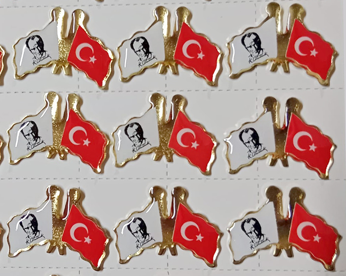 TBR27 Bayraklı Atatürk Yaka Rozeti - Ekonomik Ucuz 2'Li Rozet