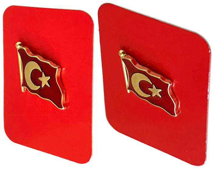 TBR31 Dalgalanan Türk Bayrağı Rozeti - VİP Altın