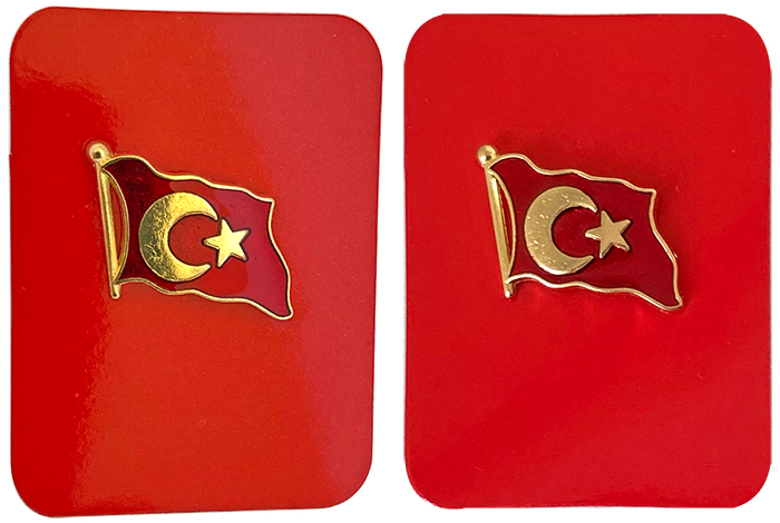 TBR31 Dalgalanan Türk Bayrağı Rozeti - VİP Altın
