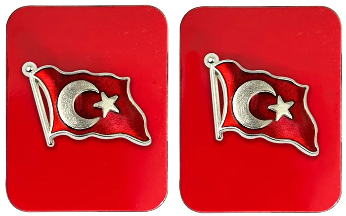 TBR32 Dalgalanan Türk Bayrağı Rozeti - VİP Gümüş