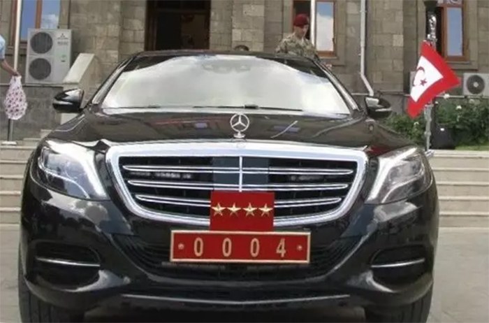 Jandarma Makam Aracı Takmatik Plakalık, Takmatik Bayrak Direği - JAA PLAKA