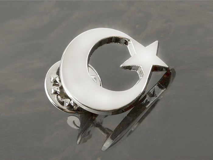 TBR51 Gümüş Türk Bayrağı Yaka Rozeti