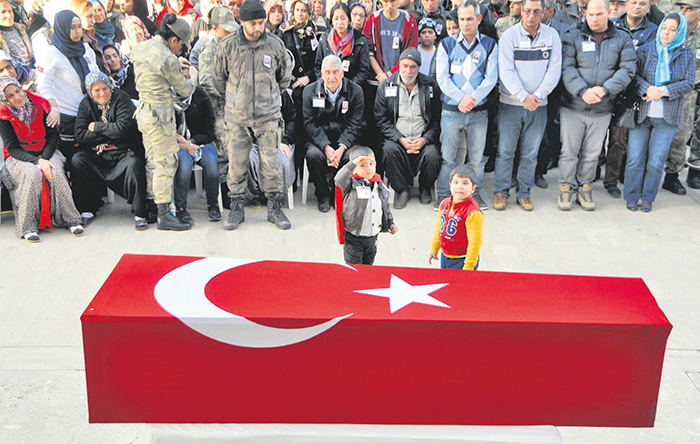 Şehit Tabutunda Kullanılan Bayrak Ölçüsü - ŞEHİT İÇİN TÜRK BAYRAĞI
