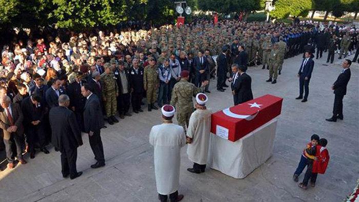 Şehit Tabutunda Kullanılan Bayrak Ölçüsü - ŞEHİT İÇİN TÜRK BAYRAĞI
