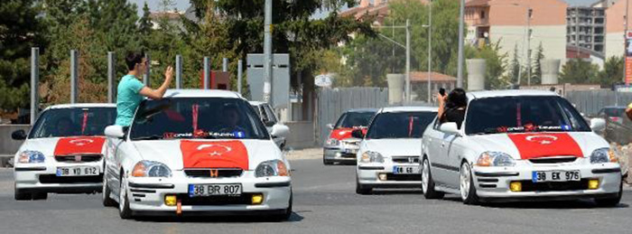 Araçlarda Kullanılan Türk Bayrağı - Araç Konvoyu Bayrağı