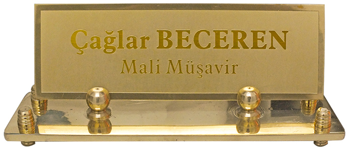 PM3 Döküm Tabanlı Pirinç Masa İsimliği
