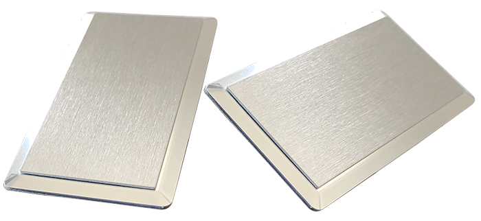 MYK01 Metal Yaka İsimliği