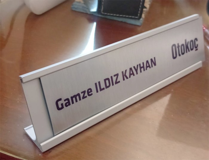 Alüminyum Sürgülü Masa İsimliği - AL12 Mat